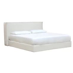 Cama Moore