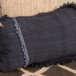 Cojín Negro Carbón 65X36 Con Cordón En Los Lados