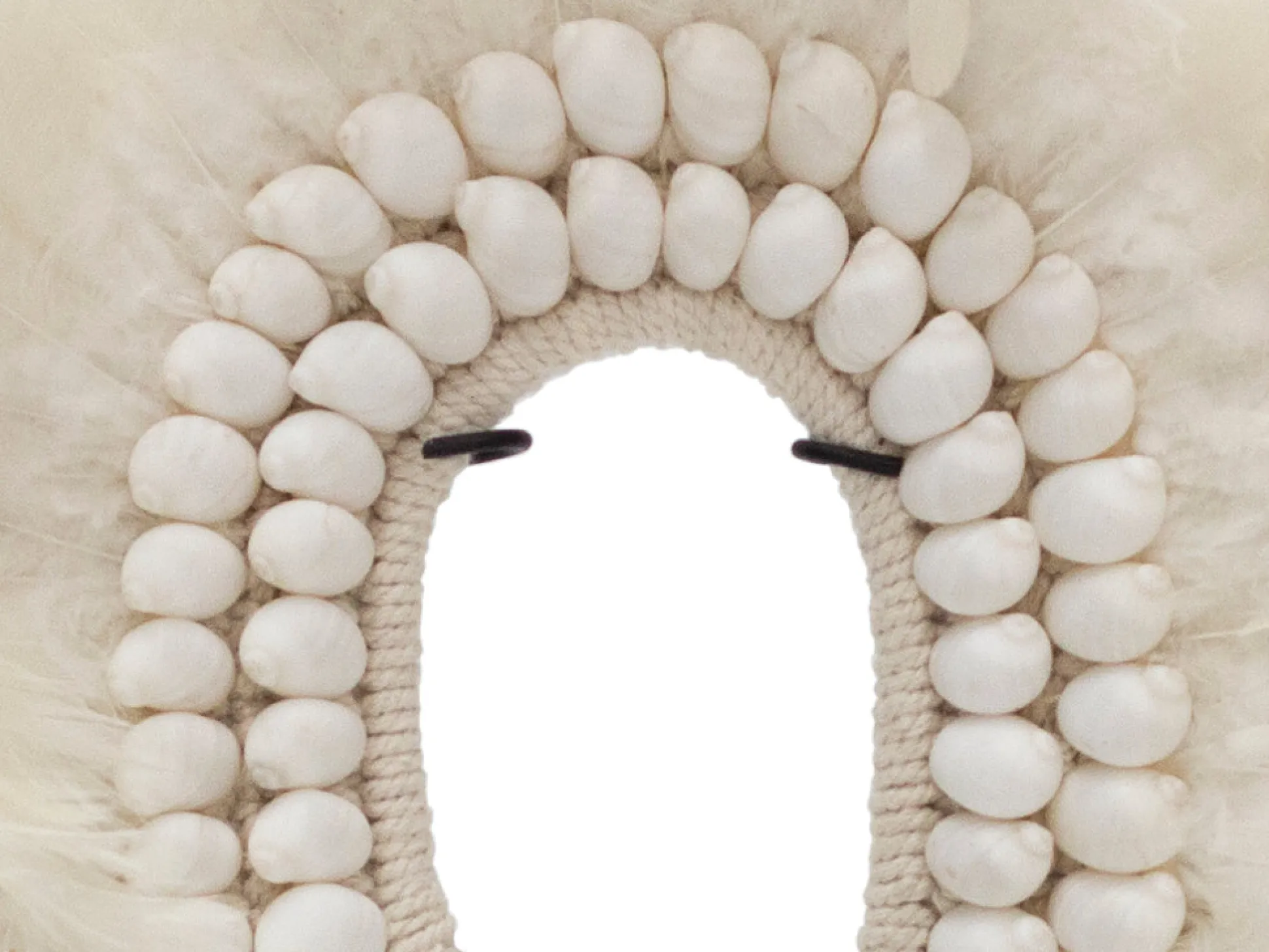 Escultura Collar Africano Plumas