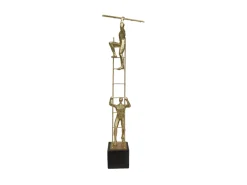 Escultura Hombre En Escalera Acabado Oro
